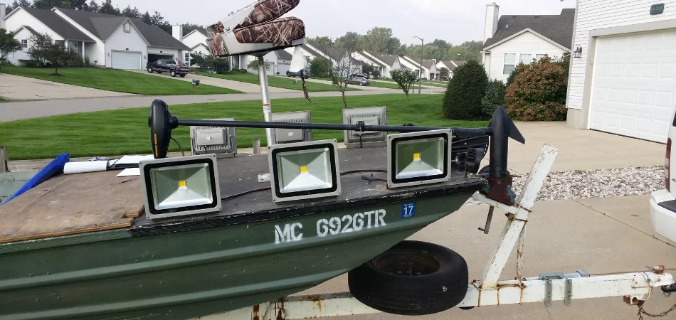 How to Wire Bowfishing Lights To a Generator